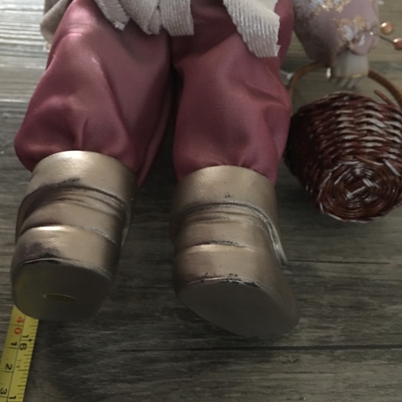 FATHER CHRISTMAS - PORCELAIN DOLL - 16" - Picture 3 of 10